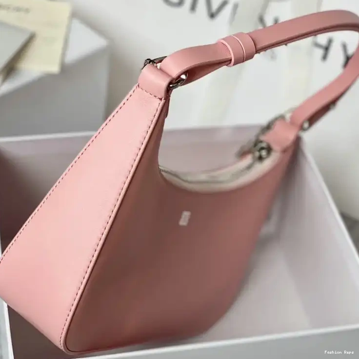 Fashion Reps 2206RF0002 Bag Givenchy 0531